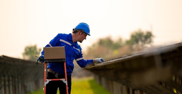 perfect-contractor-group self-storage-roof-maintenance
